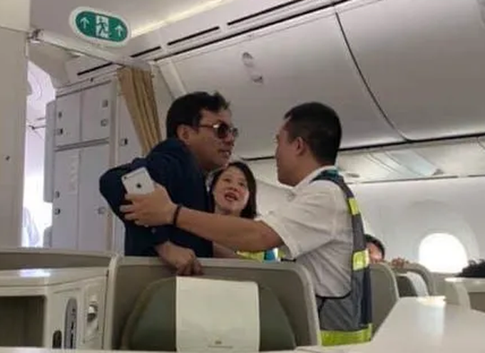 Businessman fined for sexual harassment on Vietnam Airlines flight - 1