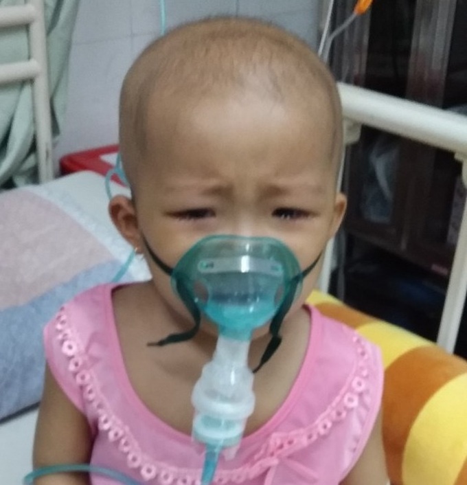 Small baby girl struggles against leukaemia - 2 Small baby girl struggles against leukaemia - 2