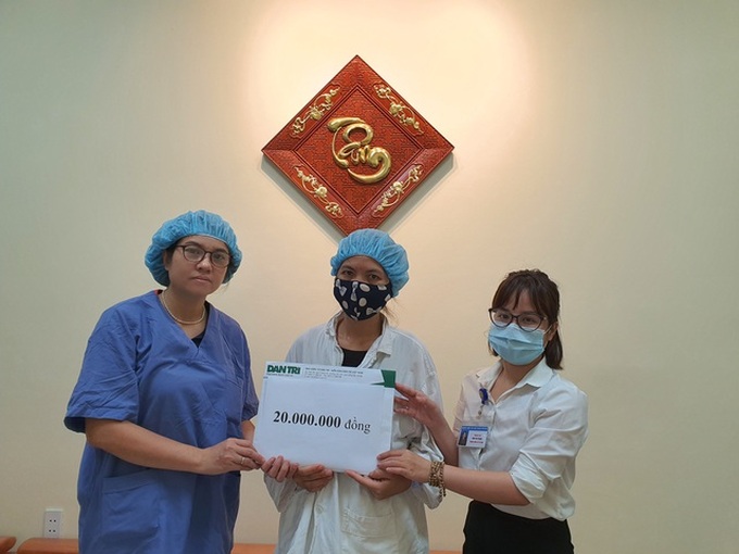 Dantri donates VND20m to help heart disease patient - 1