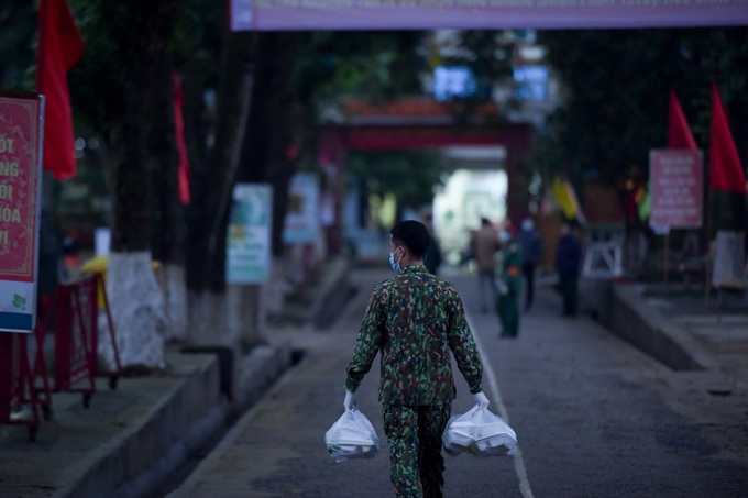 Daily meals prepared at a quarantine area in Lang Son - 4