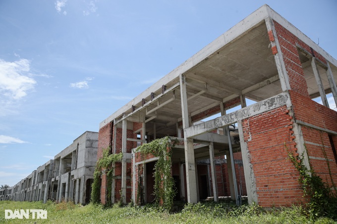 Thousands of villas left abandoned in Ba Ria-Vung Tau - 6