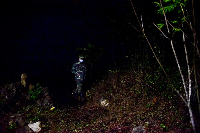 Border guards tighten checks to prevent coronavirus spread - 6