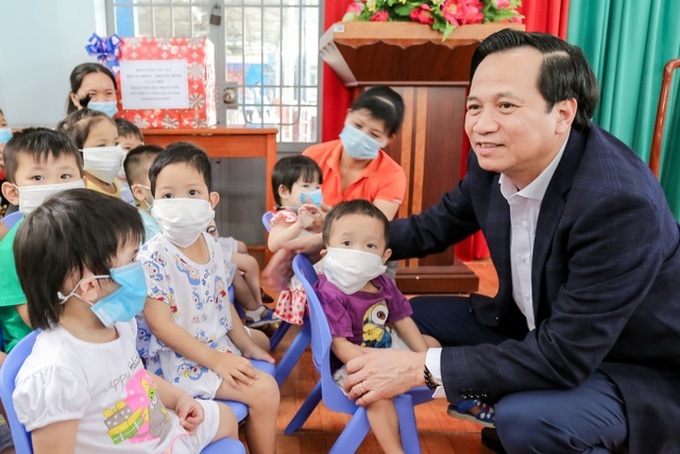 Residents at Binh Duong Centre for Social Protection receive Tet gifts - 2 Residents at Binh Duong Centre for Social Protection receive Tet gifts - 2