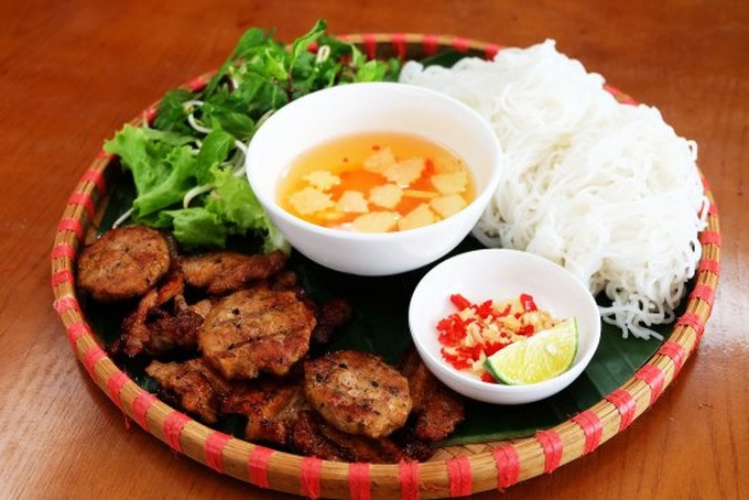 Vietnamese food among world's top 15 favorite cuisines - 1