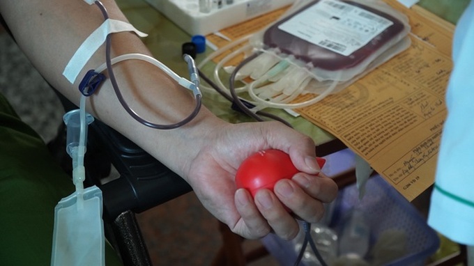 Thousands of police officers called to donate blood - 2