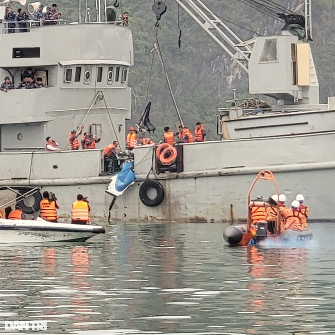 Last body from fatal Ha Long Bay copter crash found - 1 Last body from fatal Ha Long Bay copter crash found - 1