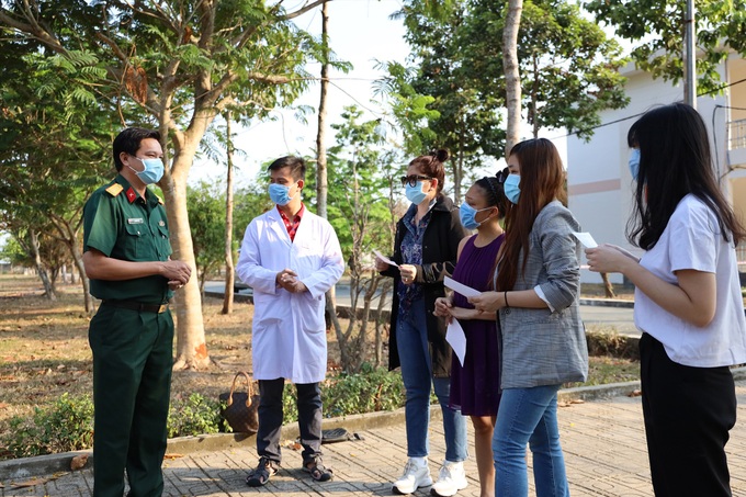 27 Covid-19 patients discharged from Hanoi hospital - 2