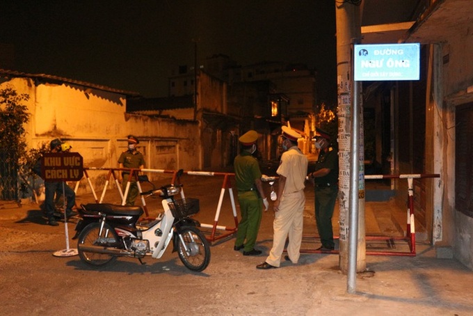 Two streets in Binh Thuan quarantined following Covid-19 cases - 2