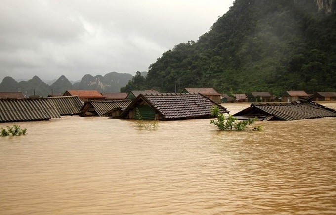 Vietnam needs roughly 368 billion USD to develop climate-resilient, low-carbon economy: WB - 1