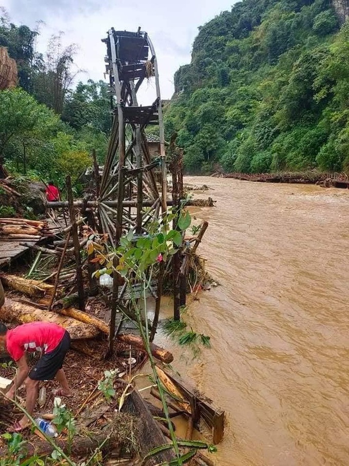 Flash flood ruins Sapa tourist site - 4