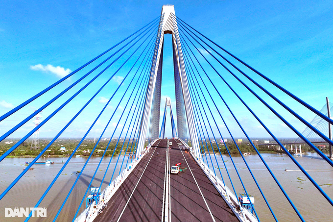 Major bridge connecting HCM City and Mekong Delta localities to open - 3 Major bridge connecting HCM City and Mekong Delta localities to open - 3