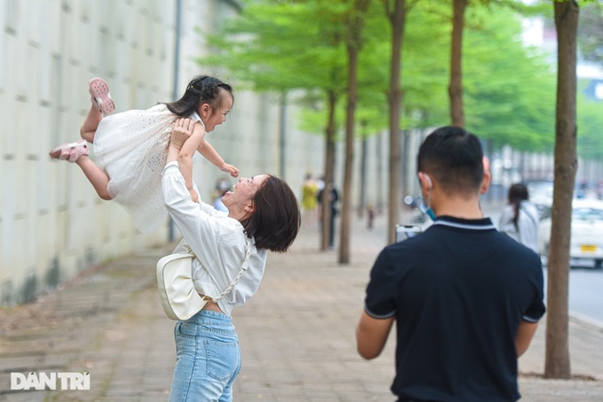 Hanoi street becomes attractive check-in destination - 4