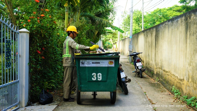 WWF Vietnam co-operates with Long An in waste treatment - 2