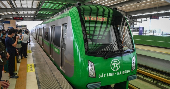 Hanoi-metro refuses to transport drunk passengers - 1 Hanoi-metro refuses to transport drunk passengers - 1
