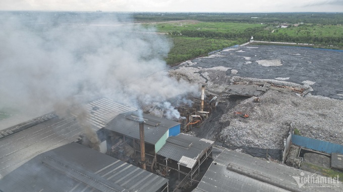 HCM City faces difficulties dealing with rising amounts of waste - 1