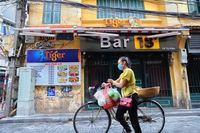 Hanoi orders closure of bars, karaoke venues and roadside stalls - 1 Hanoi orders closure of bars, karaoke venues and roadside stalls - 1