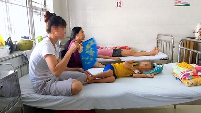 Thousands of people hit by dengue fever outbreak - 1