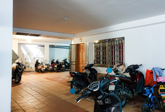 Hanoi bans overnight electric bike charging at mini apartment blocks - 1 Hanoi bans overnight electric bike charging at mini apartment blocks - 1