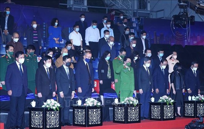 Vietnam commemorates road traffic victims - 1