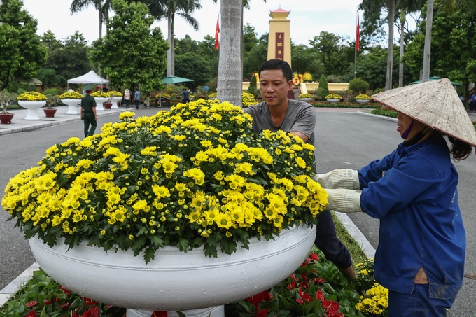 State President checks Mai Dich Cemetery ahead of state funeral - 5 State President checks Mai Dich Cemetery ahead of state funeral - 5