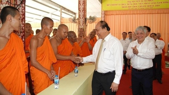 PM congratulates Khmer people on Chol Chnam Thmay festival - 1