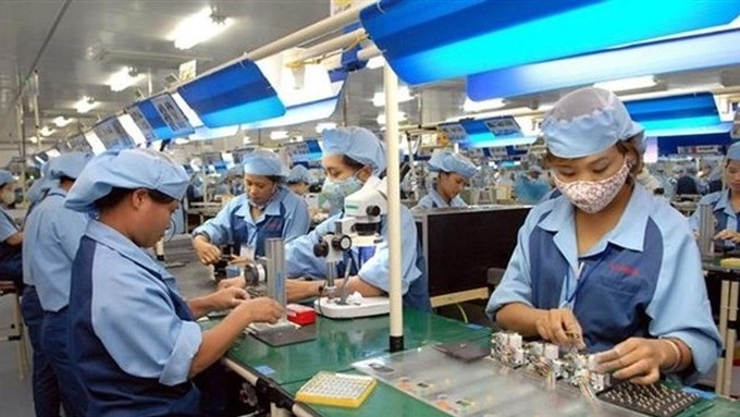Vietnam aims for 6.8% GDP growth in 2020 - 1