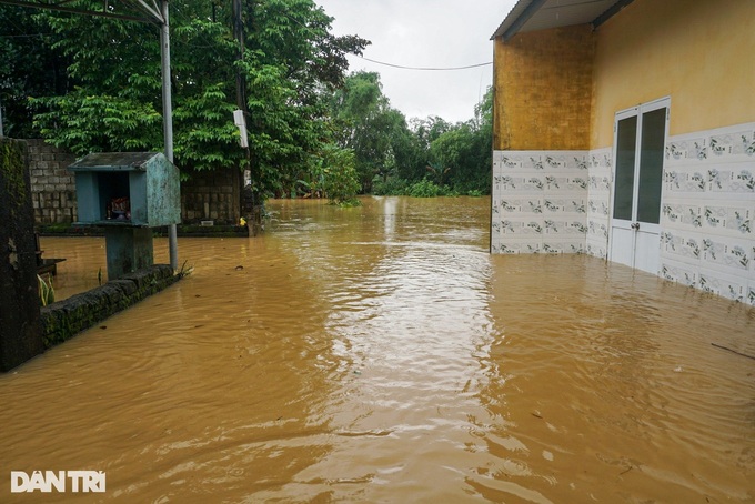 Flooding plagues central region - 7