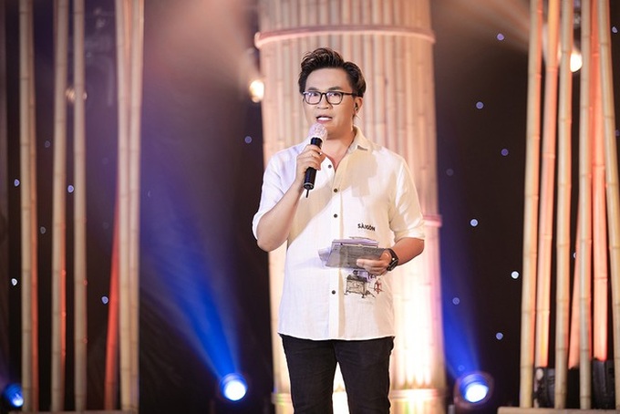 Cong Tri ao dai raises VND80m for Danang-Quang Nam - 3 Cong Tri ao dai raises VND80m for Danang-Quang Nam - 3