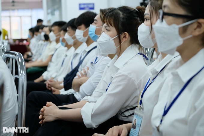 100,000 Vietnamese sent to work abroad in nine months - 1