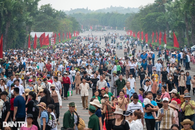 Hung Kings Temple Festival expects to welcome 500,000 visitors - 1