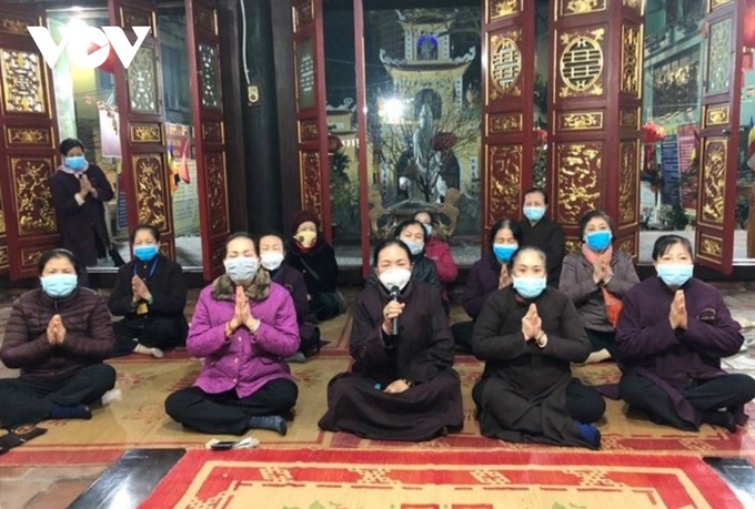 Pagoda visitors requested to wear face masks - 1