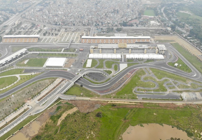 Hanoi Formula 1 track’s stands temporarily dismantled - 6 Hanoi Formula 1 track’s stands temporarily dismantled - 6