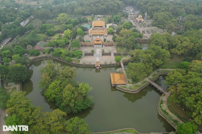 Nearly VND99 billion earmarked for King Tu Duc tomb restoration - 1 Nearly VND99 billion earmarked for King Tu Duc tomb restoration - 1