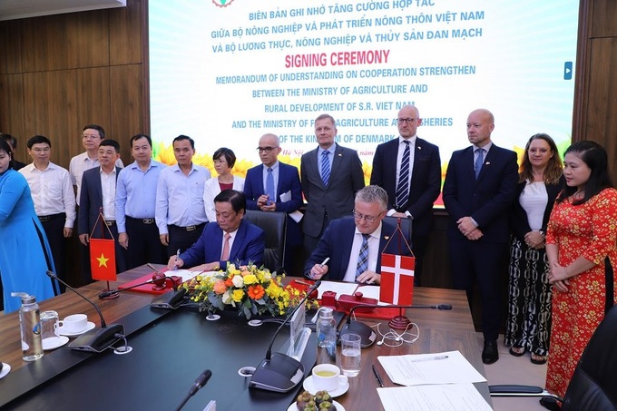 Danish firms to intensify policy dialogue with Vietnamese counterparts - 1