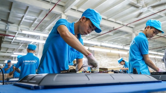 Vietnam among top in salary growth - 1 Vietnam among top in salary growth - 1