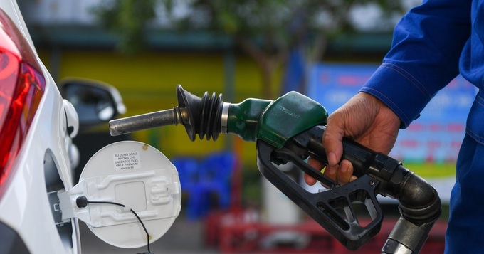 Petroleum prices keep increasing - 1