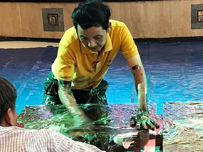 Finger drawing painter receives Worldkings’ recognition - 1