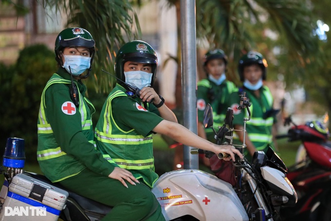 Ambulance support team in HCM City - 5