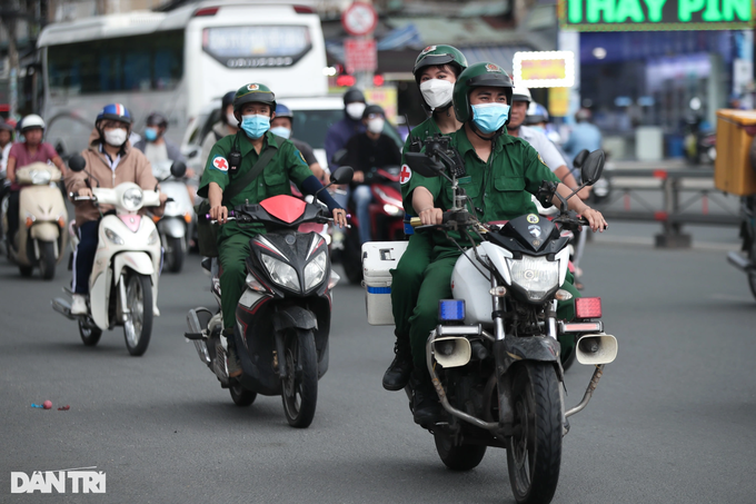 Ambulance support team in HCM City - 8