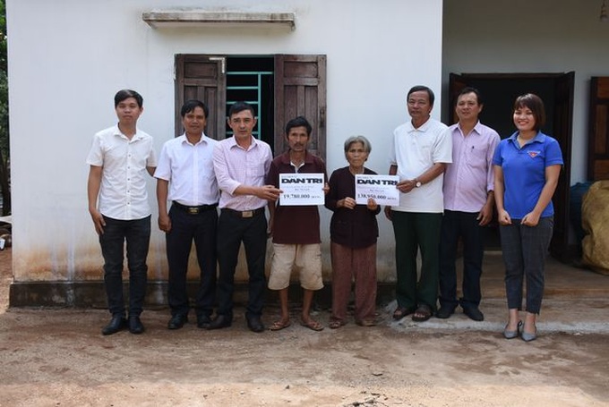 DTiNews readers support blind man taking care of cancer mother - 1 DTiNews readers support blind man taking care of cancer mother - 1