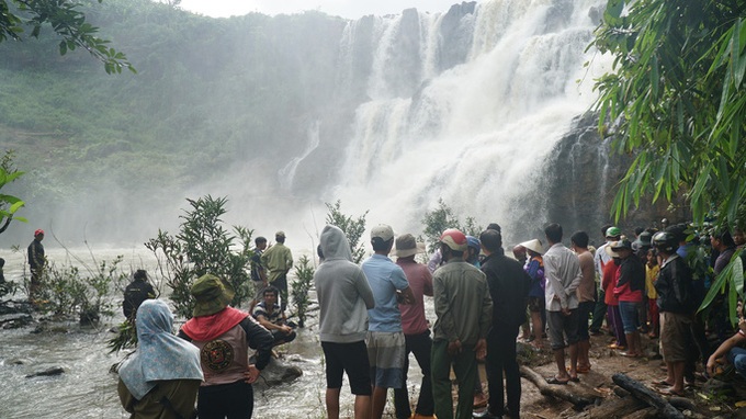 Men missing at Central Highlands waterfall found dead - 1
