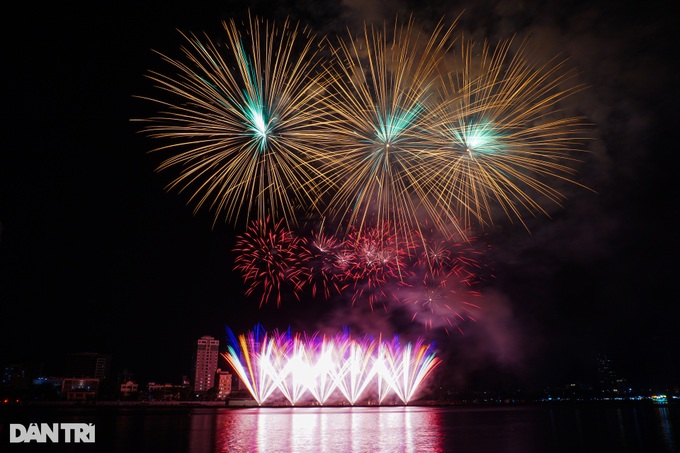 Finland, Vietnam kick off Da Nang firework festival - 4 Finland, Vietnam kick off Da Nang firework festival - 4