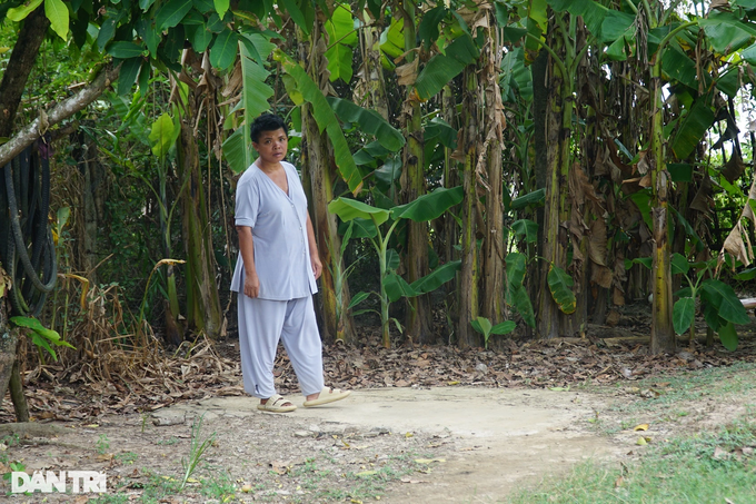 Elderly woman needs help to support two mentally-ill daughters - 2