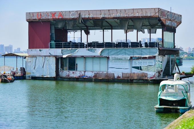 Last floating restaurants on Hanoi lake removed - 3