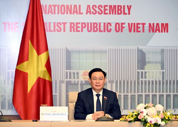 Top Vietnamese legislator invited to visit China - 1 Top Vietnamese legislator invited to visit China - 1
