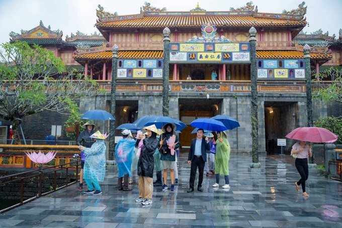 Thua-Thien Hue announces hotlines to support tourists - 1