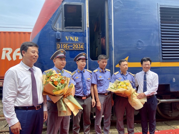 First China-Vietnam freight train route opened - 1