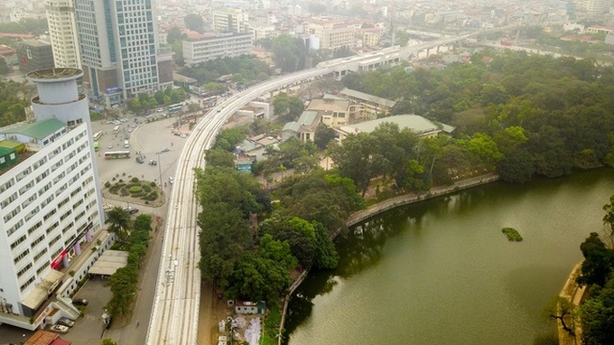 More violations highlighted in Hanoi metro project - 1