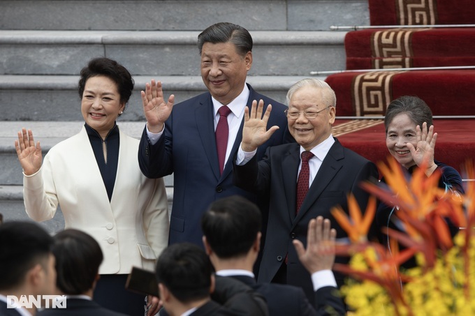 Party General Secretary hosts welcome ceremony for Chinese Party, State leader - 1