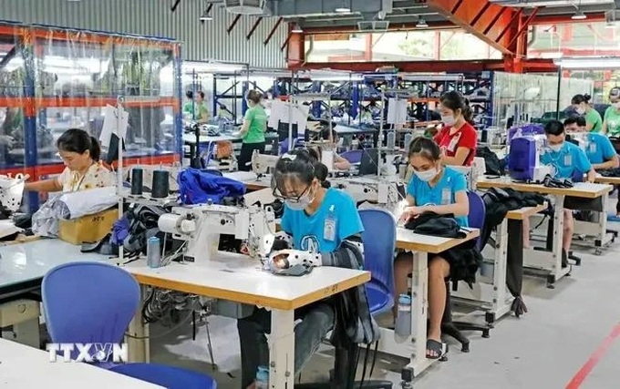 Vietnam enjoys stable economic rebound so far - 1 Vietnam enjoys stable economic rebound so far - 1